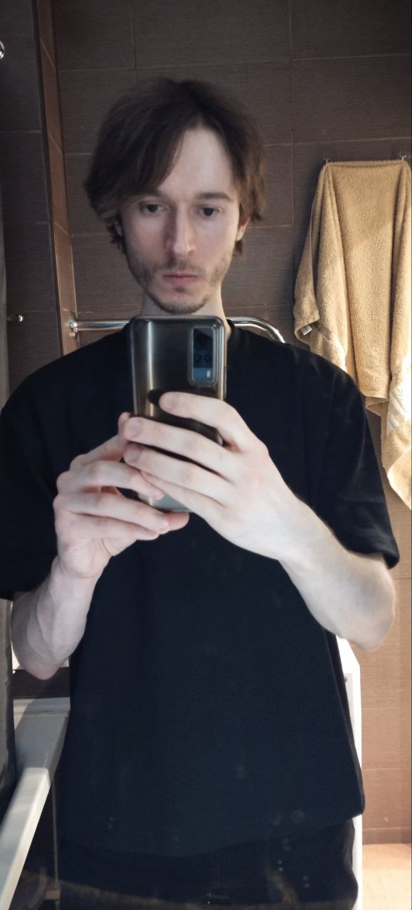 Игрок в теннис . Georgiy